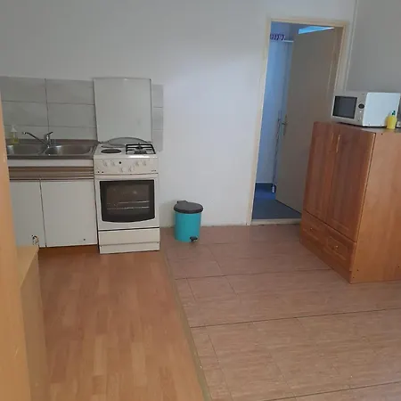 Apartament No Wifi And No Aircon Split